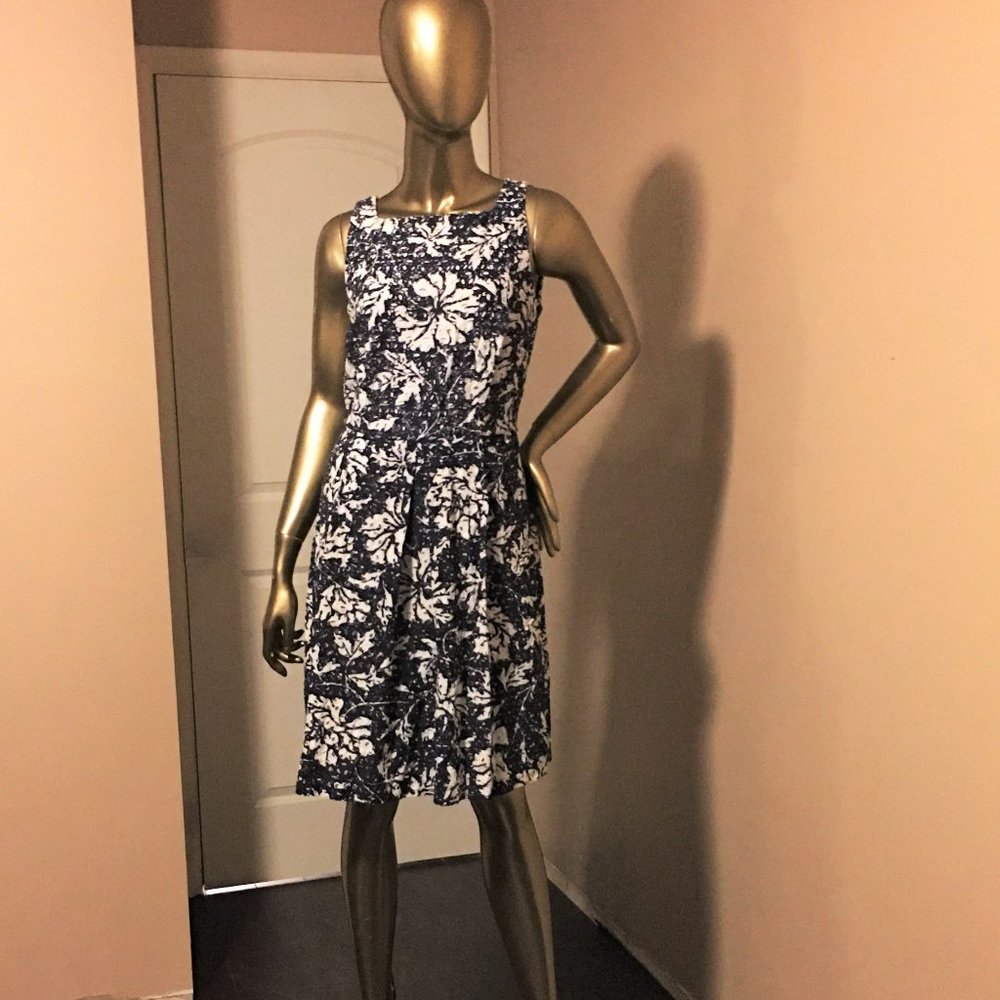 BEIGE BY ECI Blue & White Cotton Eyelet Dress - Picture 2 of 12